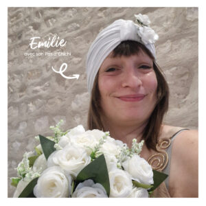 Après son diagnostic de cancer du sein, Émilie découvre Les Pas d’Chichi. Elle raconte comment cette solution réalisée avec ses cheveux l’aide à préserver son apparence pendant les traitements.